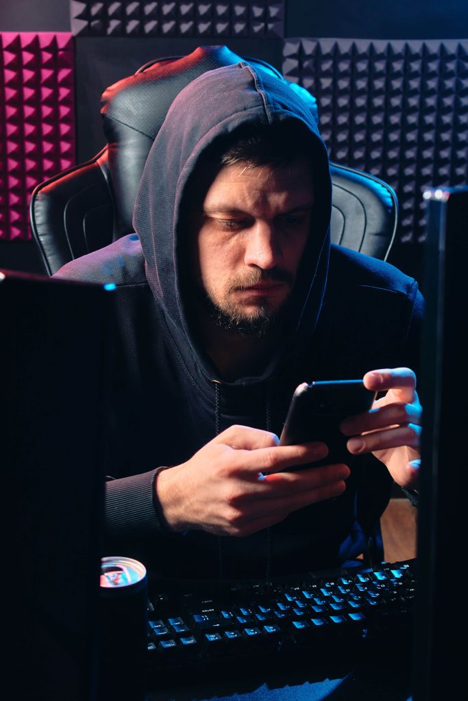 pexels-mikhail-nilov-6963936